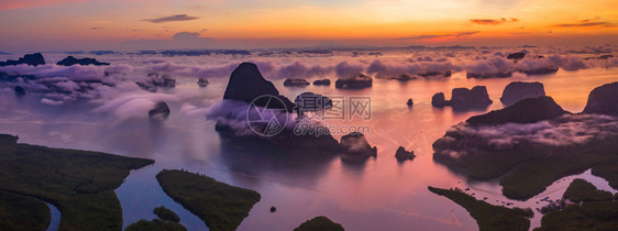 日出时用美丽的石灰和红树林以及泰国PhangNgaNah湾Sametnangshe的安达曼海山假期相同地标图片