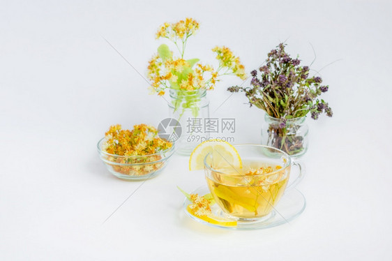 高架水有帮助Linden氟化烃草药茶高角度的视图文字空间白背景Linden氟化烃高角度的视图片