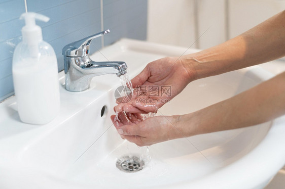 洗手清洁特写图片