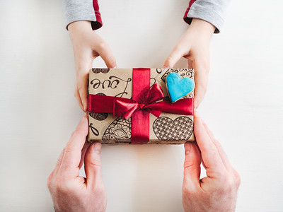 送父母礼物图片