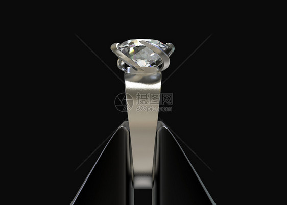 富有的美丽奢华3d向侧看钢粘紧的纯钻石环黑色背景上孤立的剪切路径图片