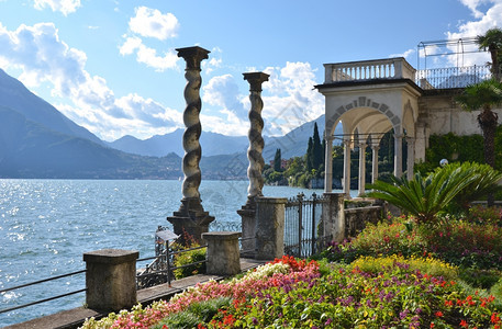 欧洲的自然植物查看意大利修道院别墅的科莫湖图片