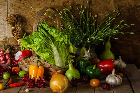 配料蔬菜草和水果作为烹饪的原料健康草本植物图片