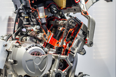机械的燃料内装有开封盖的摩托车发动机和变速箱铬合金图片