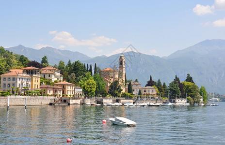 欧洲花园意大利著名的科莫湖Tremezzo镇城市图片
