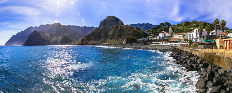 游泳的山Madeira岛自然景象有魅力的PortodaCruz村风景海图片