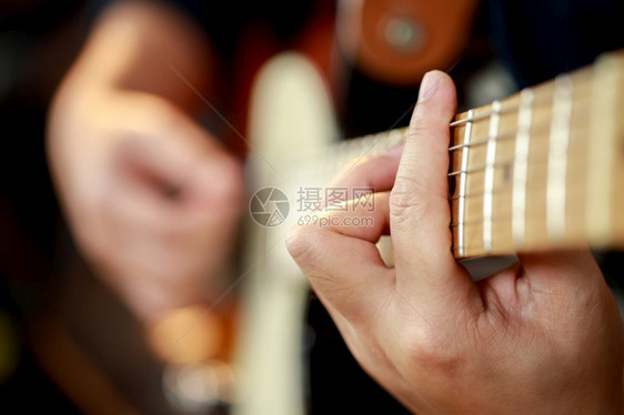 瓜拉纳皮声音一个乐家在会演奏电吉他记录图片