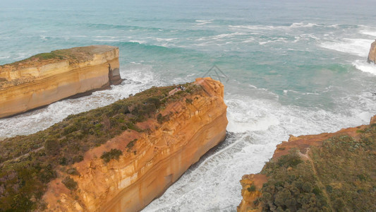 多于海岸澳大利亚维多州坎贝尔港公园LochArdGorge海洋上岩石的美景空中直飞湖图片