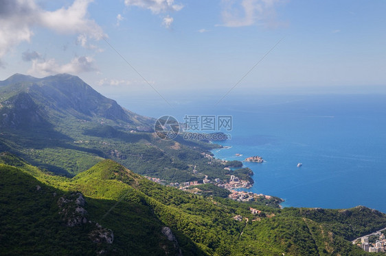 普雷卡斯Prekars从山路顶部查看海岸和布德瓦里维埃拉黑山市巴尔干半岛亚得里海欧洲从山路顶部查看海岸和布德瓦里维埃拉黑山市巴尔图片