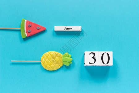 日历6月30日和夏季水果糖菠萝西瓜棒棒糖图片
