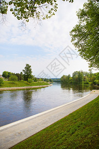 空气路维尔纽斯立陶宛美丽的河景维尔纽斯立陶宛美丽的河景日出图片