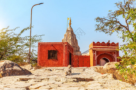 文化地标红色的印度加尔塔吉综合体的斋浦尔太阳神庙印度加尔塔吉综合体的斋浦尔太阳神庙图片