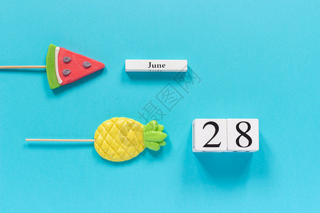 日历6月28日和夏季水果糖菠萝西瓜棒棒糖图片