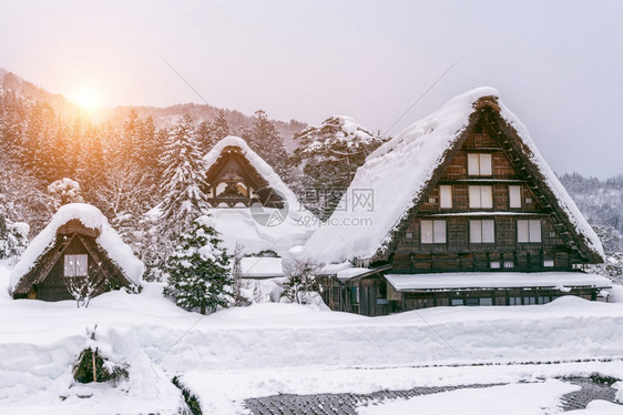 旅游冬季白川果村日本教科文组织世界遗产址日本建造观光图片