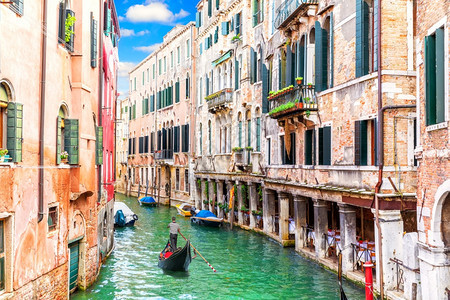 意大利语威尼斯运河和著名的贡多拉意大利浪漫的风景船夫外部的图片