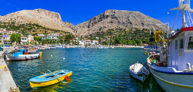 Chios岛Vrotandos镇希腊传统多彩渔船目的地里瓦迪亚爱琴海图片
