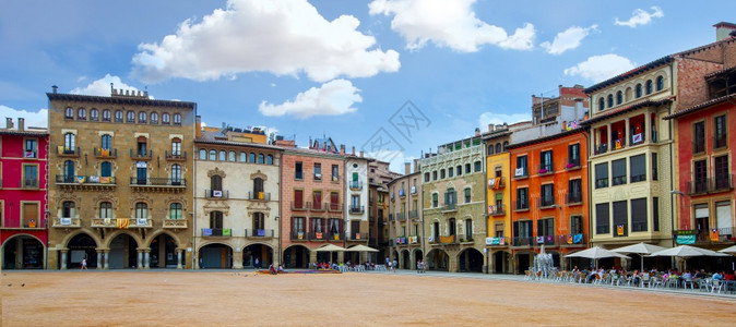 户外西班牙维克2018年6月20日西班牙加泰罗尼亚维克的市长广场西班牙加泰罗尼亚维克的市长广场主要优质图片