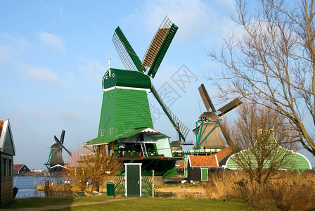 荷兰ZaanseSchans谷村传统杜丘风力机场绿色旅游水图片