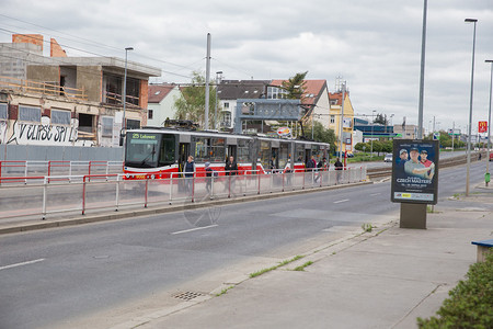 雕塑天地标2019年4月3日捷克布拉格市人汽车多用途之家Tram路Tram图片