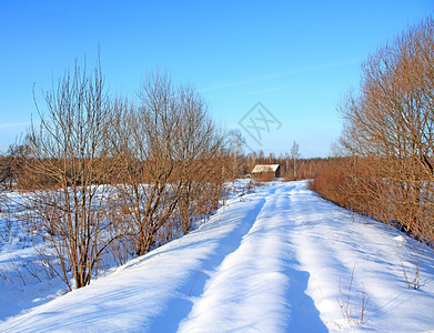 覆盖俄语老旧道路雪图片