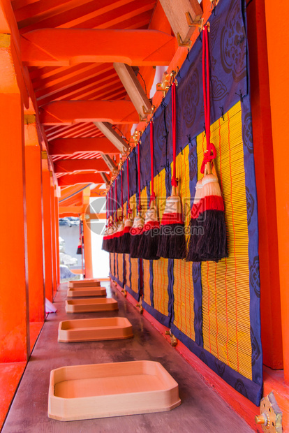 宝塔日本的钟声与京都神庙法西美因纳里神社内部的织物息相关这是日本京都著名的神道庙小路美丽的图片