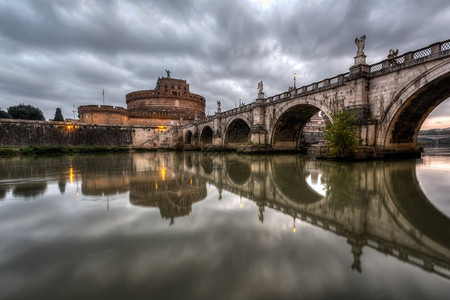 桑特意大利罗马蒂贝尔河上圣天使城堡和桥人类发展报告版意大利黎明安杰洛城市图片