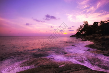 夏天泰国热带日落普吉岛令人惊叹的热带日落布吉岛风景和目的地云海图片