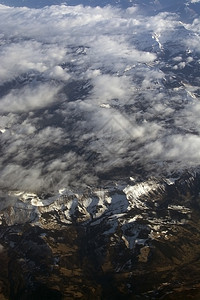 冬季雪山风光图片