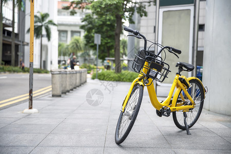 车辆未来公共园建筑中的黄色自行车背景和中市商业建筑景观图CentralCentralCity建造图片