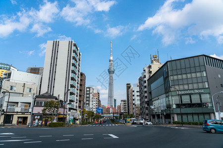 都会日本东京2019年月东京天空树于月18日位于本东京的街道上目前是日本和世界最高的建筑场景城市图片