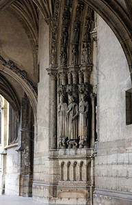 首都法国巴黎EgliseStGermainlrsquoAuxerrois的中世纪哥特式雕像历史图片