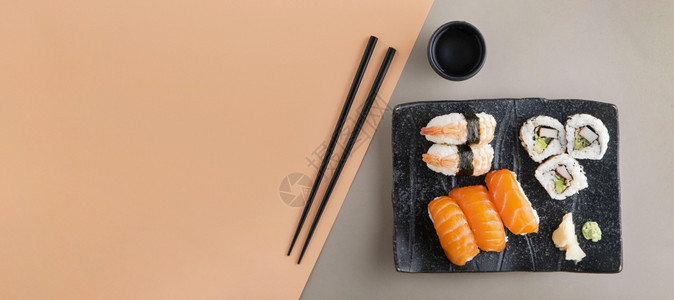 红色的顶视图美味寿司与复制空间分辨率和高品质美丽照片顶视图味寿司与复制空间高品质和分辨率美丽照片概念餐饮卷图片
