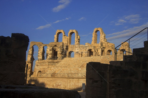 旅游2018年月3日北非古突尼斯神殿剧院ElJemTuni突尼斯罗马的进入图片