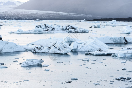 雪冰岛Jokulsarlon冰川环礁湖山的景象选择重点全球变暖概念斯堪的纳维亚全球图片