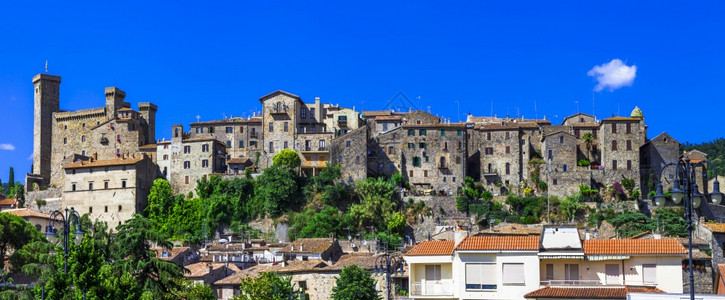 户外城市的意大利旅行和地标中世纪城堡和维泰博省Bolsena村市中心图片