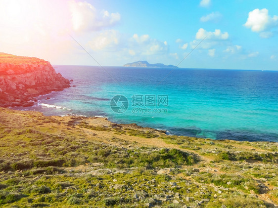 海景假期法维尼亚纳湾的绿石水加勒比海图片