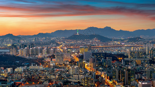韩国日落南黄昏时首尔市风景天际线图片