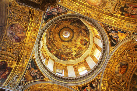 金子十二月旅游意大利罗马2018年2月30日意大利罗马的圣玛丽亚焦雷大教堂圣玛丽亚马焦雷大教堂是罗马皇的主要大堂也是意利罗马最的图片