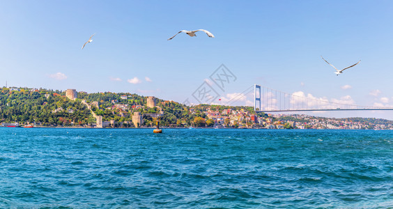 博斯普鲁海峡景观梅利安城堡和桥梁伊斯坦布尔土耳其博斯普鲁海峡景观梅利安城堡和桥梁土耳其著名的欧洲塔图片