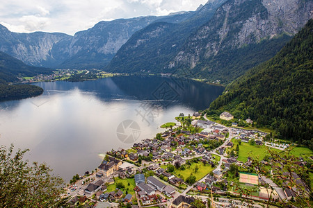历史奥地利阿尔卑斯山哈施塔特村的湖和景观夏天大厅状态机图片