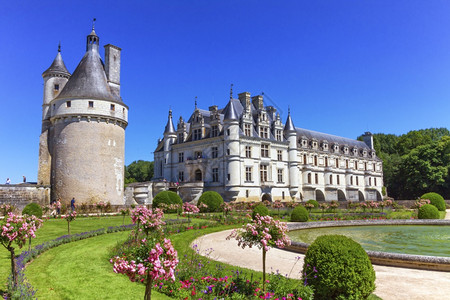 花园建筑学户外卢瓦尔河谷的中世纪城堡舍农索在美丽的一天法国卢瓦尔河谷的美丽中世纪城堡舍农索图片