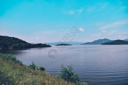 环境泰国自然湖山区公园Prachinburi省公园KrachanDam公园绿色假期图片