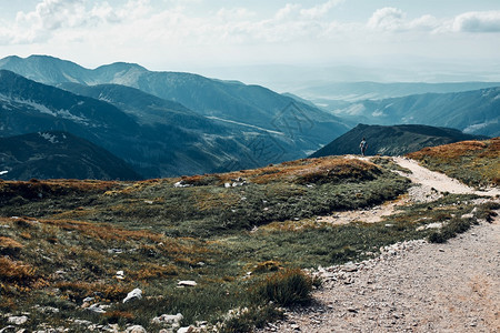 秋季山谷风光图片