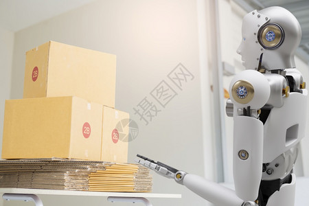 抓住机器人网络未来的远期人类机体贮存箱式产品技术工程装置检查用于工业员运输维修护机器人服务技术的机械设备检查递送货物图片