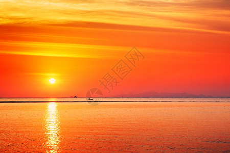 费舍尔门户14宁静的海面上美丽日落水图片
