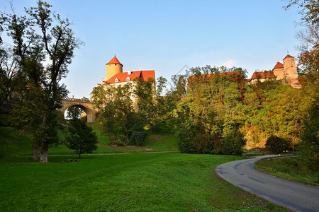 防御南摩拉维亚布尔诺大坝的市捷克中欧Veveri旅行大厦图片