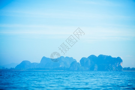 爬坡道泰国安达曼海阳光明日风景天蓝色图片