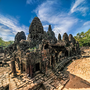 微笑古老的AngkorWat综合建筑群Bayon寺庙全景柬埔寨暹粒SiemReap想知道图片