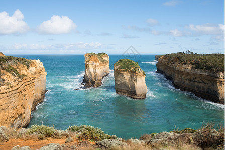 澳大利亚南维多州大洋路旁崎岖的海岸线位于澳大利亚南维多州自然旅游水图片