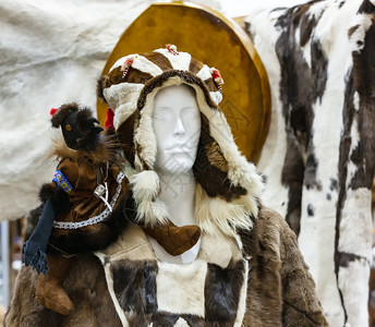 本国的堪察加艺术在模拟展览会上的传统科里亚克礼服图片